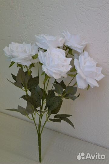 Розы, пионы