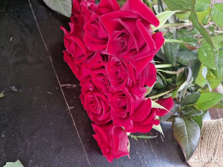 Цветы оптом розы