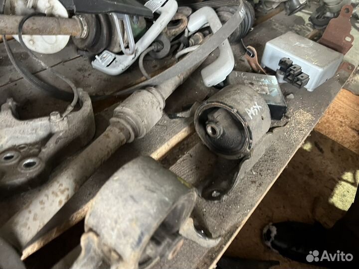 Опора подушка двигателя Mitsubishi ASX 1.6