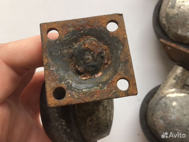 Колесики для мебели