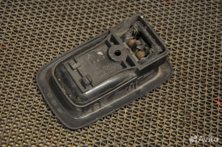 Ручка двери внутренняя задняя правая subaru impr