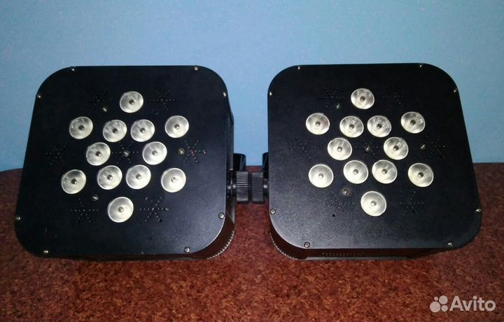 Светодиодный прожектор, dialighting «LED PAR quad