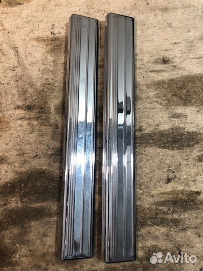 Накладка на порог салона передняя Mercedes-Benz