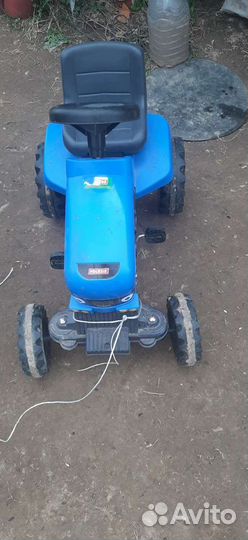 Детский трактор с прицепом