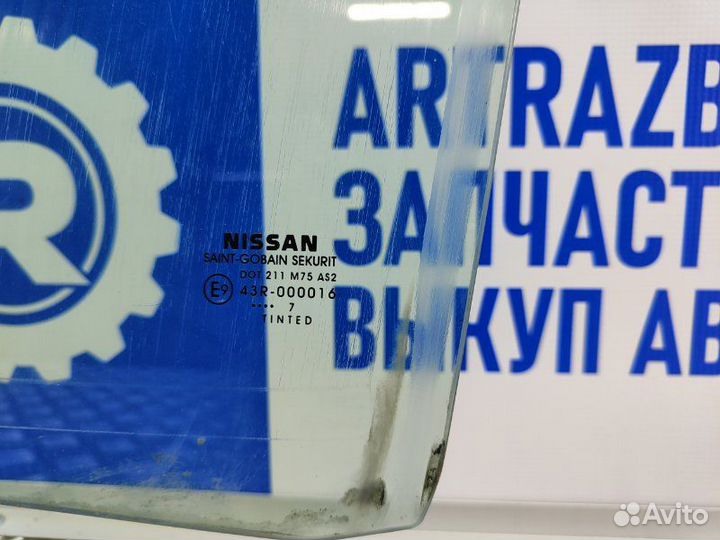 Стекло двери передней левой Nissan Navara D40 2.5