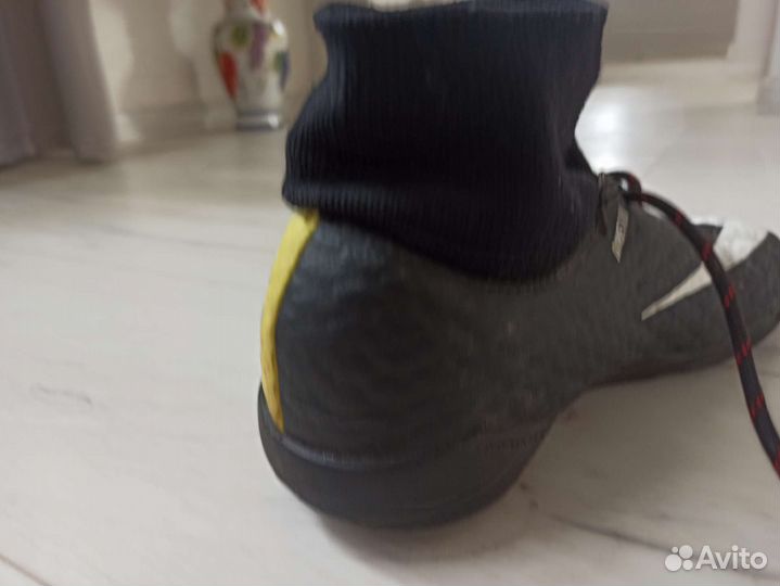 Футзалки nike hypervenom