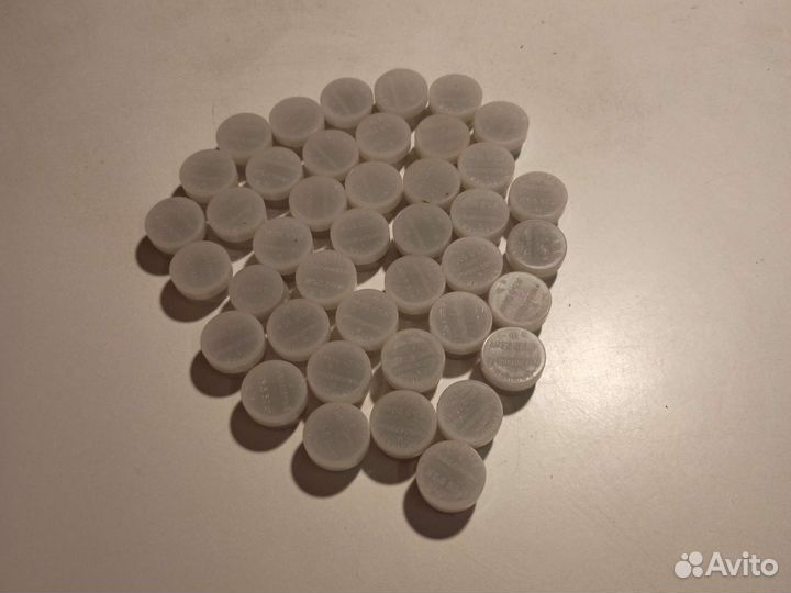 Крючки рыболовные 50шт. маленькие