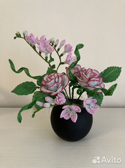 Композиция из бисера, букеты