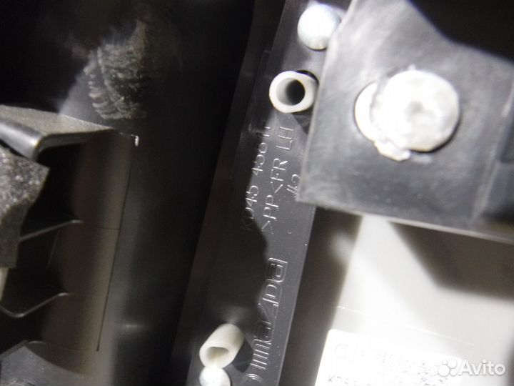 Обшивка передней левой двери Mazda CX-5 2012-2017