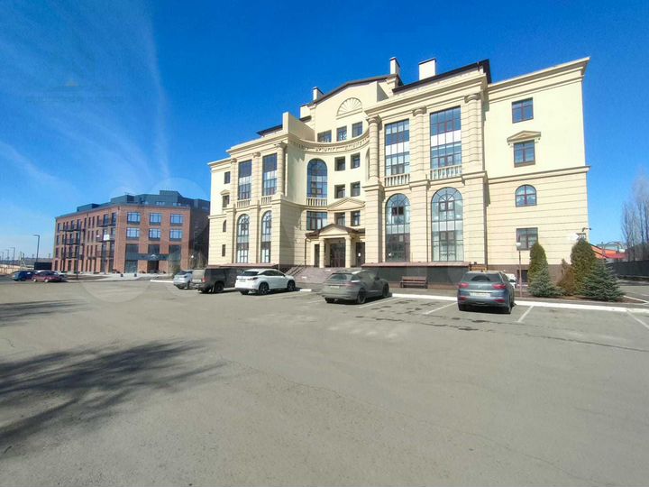 3-к. квартира, 105 м², 4/5 эт.