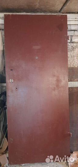 Входная металлическая дверь б/у с коробкой