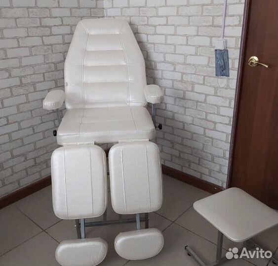 Кресло для педикюра белое новое доставка