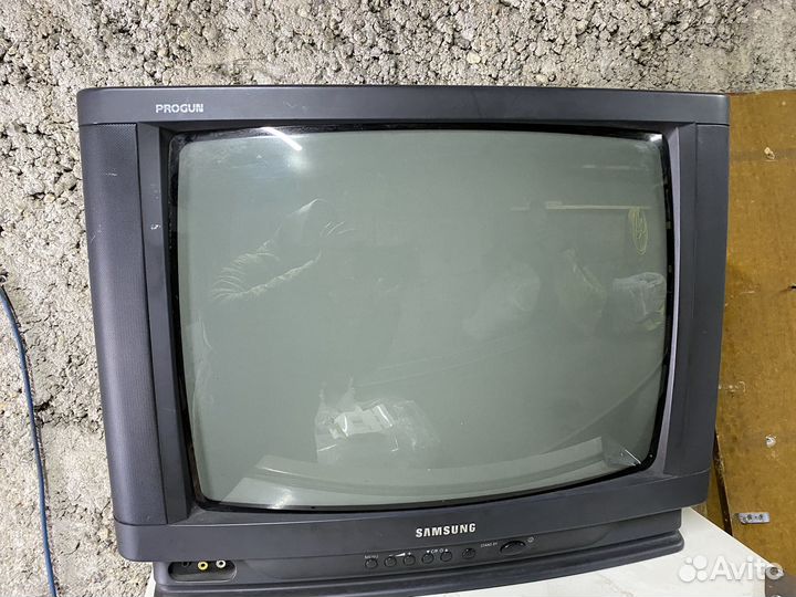 Телевизор samsung