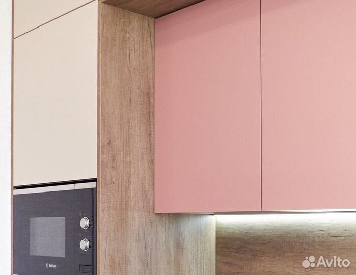 Кухонный гарнитур в три этажа