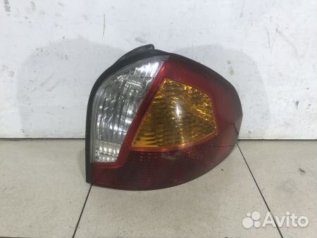 Фонарь задний правый