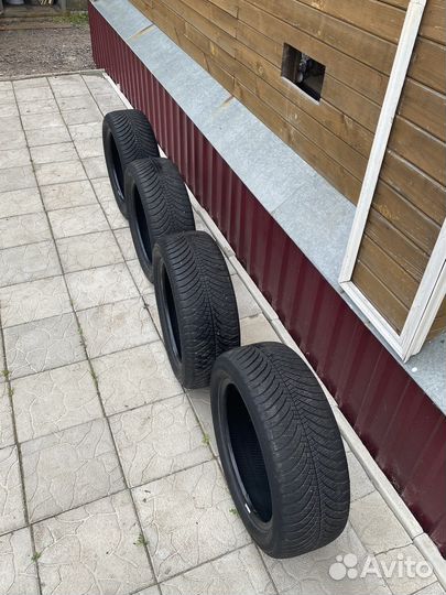 Goodyear Vector 4Seasons Gen-2 185/55 R15 30H