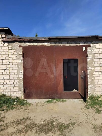 Гараж, > 30 м²