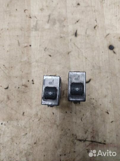 Кнопка обогрева сидений Ford Focus 2 купе 1.8 qqdb