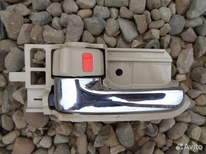 Ручка двери внутренняя левая Toyota Allex NZE124