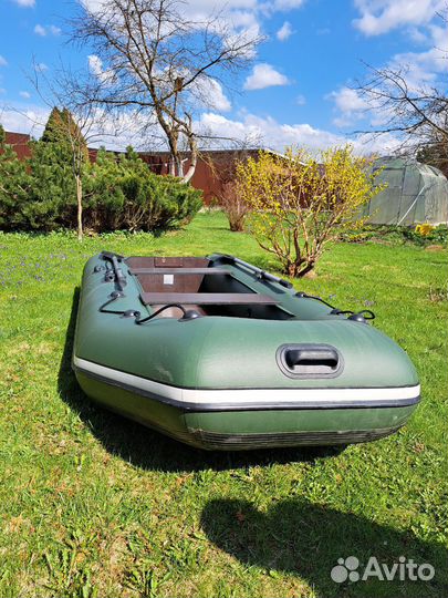 Лодка Аква 3200 с мотором 8лс