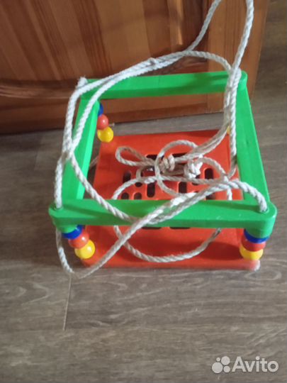 Детские качели, перчатка левая для единоборств