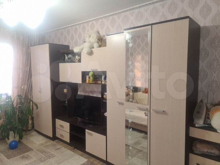 4-к. квартира, 74 м², 8/10 эт.