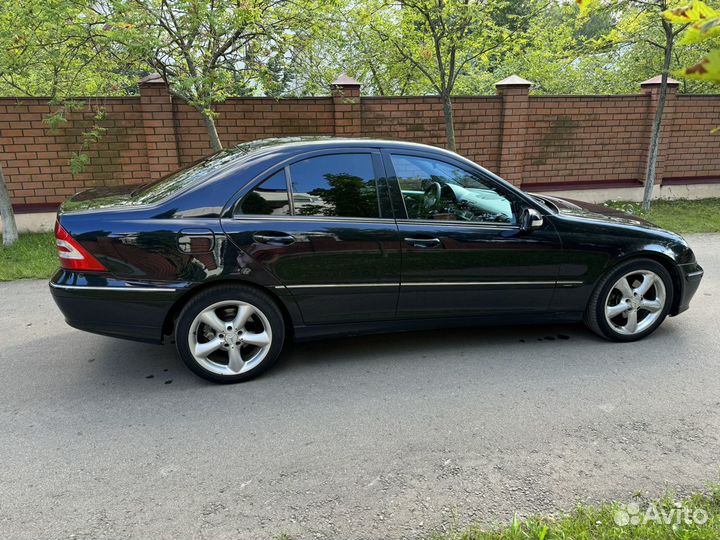 Mercedes-Benz C-класс 2.5 AT, 2006, 226 000 км