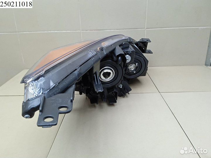 Фара левая Mazda 3 BL