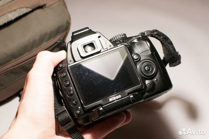 Nikon D5000 + 18-55 mm VR