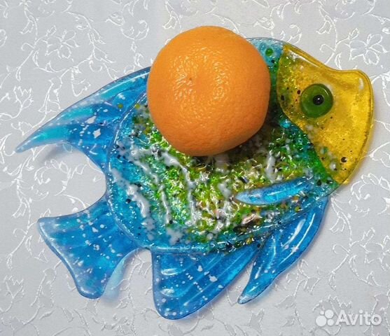 Тарелки и блюдца