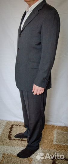 Boss костюм. 52 размер