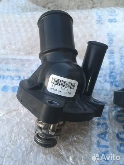 Термостат новый,оригинал Ford Mondeo4 2.0,2.3