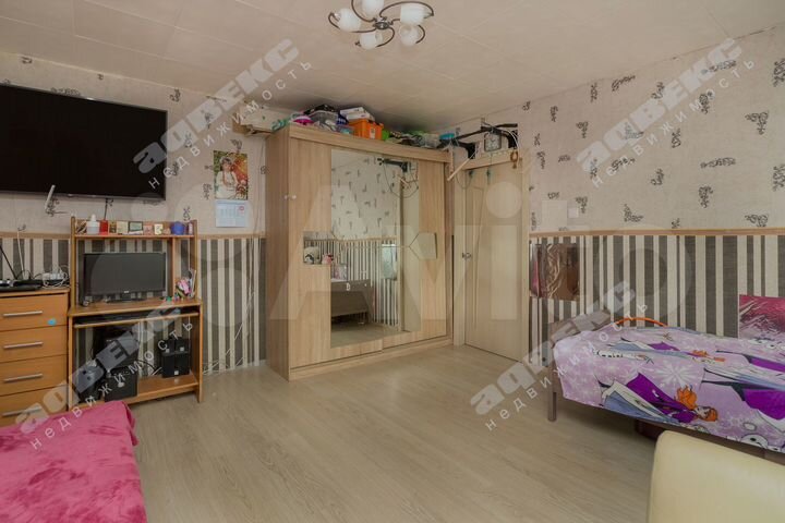 2-к. квартира, 54 м², 5/5 эт.