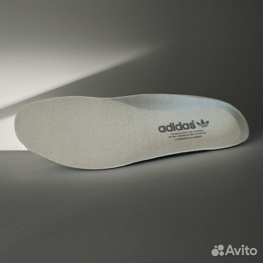 Кроссовки мужские adidas 42 размера