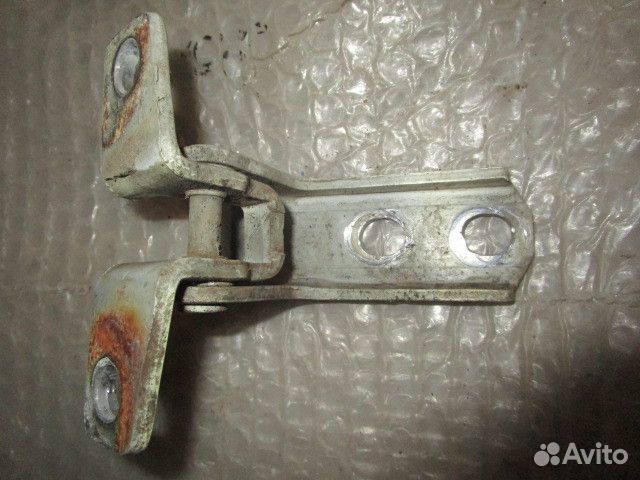 Петля двери передней левой нижняя Chery Fora (A21)