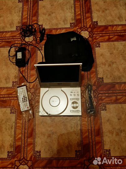 Портативный dvd плеер BBK