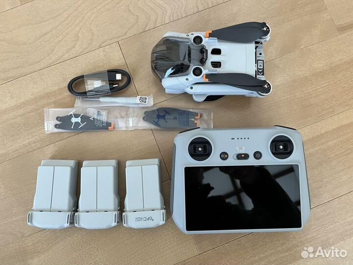 Квадрокоптер DJI Mini 3 Pro RC Combo Plus