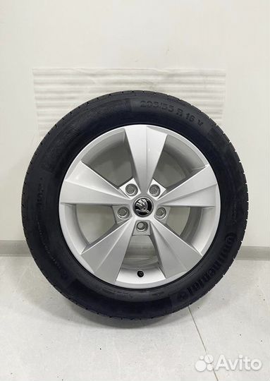 R16 Continental ContiPremiumContact 5 205/55, PCD 5x112 DIA 57.1