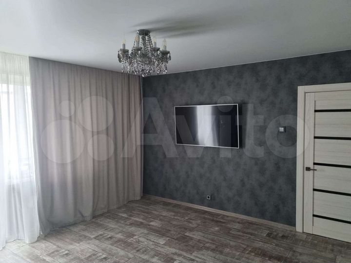 3-к. квартира, 77 м², 9/10 эт.