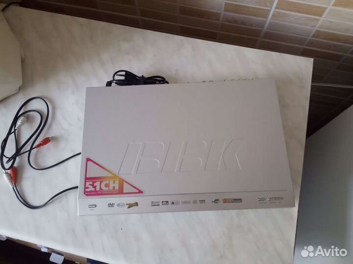 DVD плеер BBK DV615SI