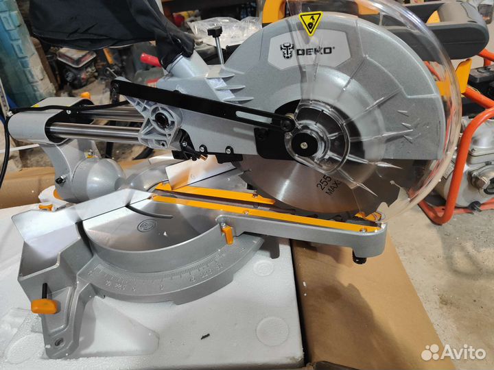 Торцовочная пила аренда