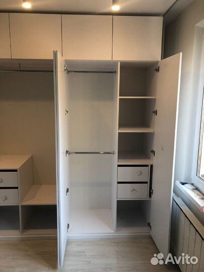 Современный шкаф