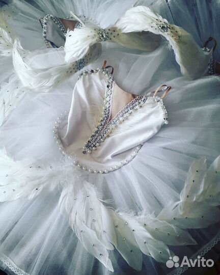 Костюмы для сцены, конкурсов, занятий балетом