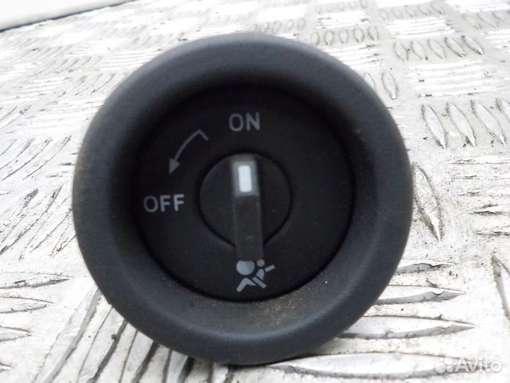 Переключатель LADA Largus 2011