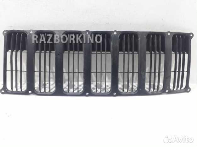 Решетка радиатора Джип