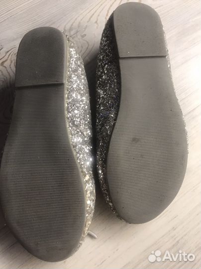 Туфельки для девочки нарядные 31 р