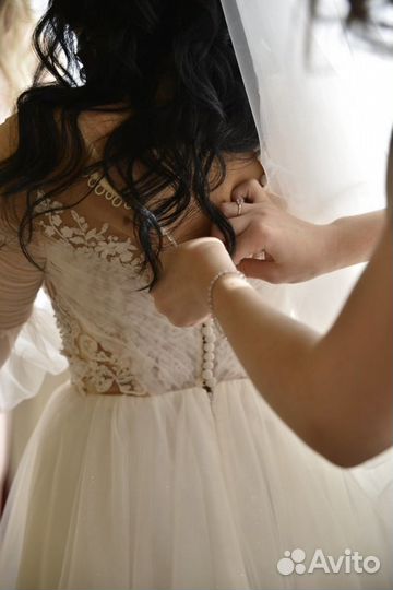 Свадебное платье