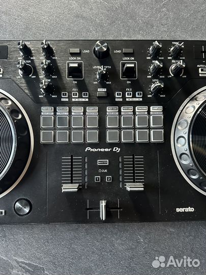 Dj контролер Pioneer DDJ-REV 1