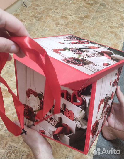 Коробка подарочная