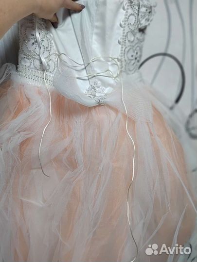 Платье для девочки праздничное